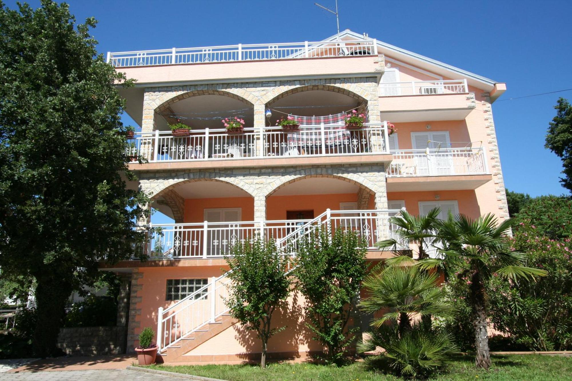 Apartments And Rooms Njivice Εξωτερικό φωτογραφία