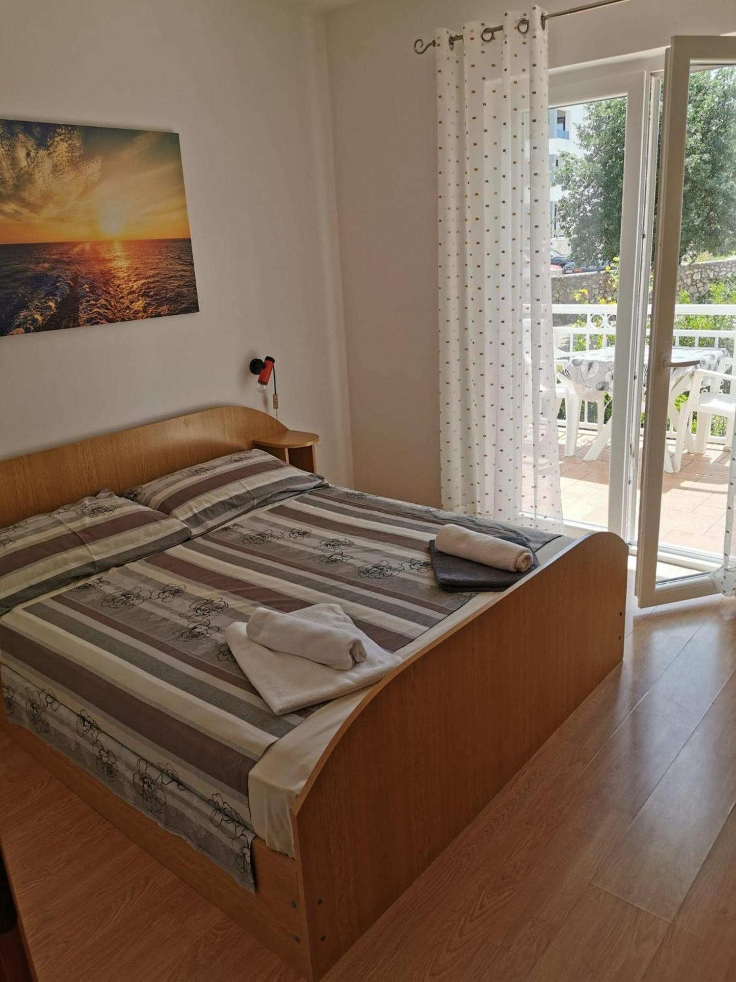 Apartments And Rooms Njivice Δωμάτιο φωτογραφία
