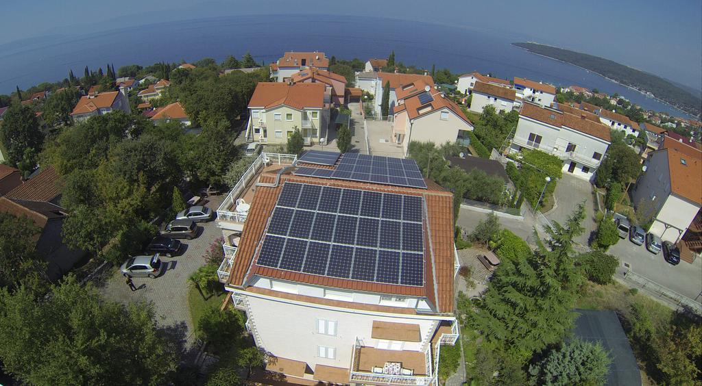 Apartments And Rooms Njivice Εξωτερικό φωτογραφία