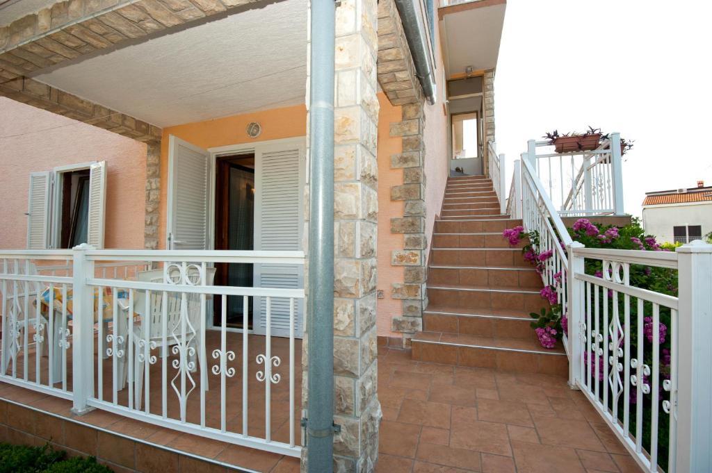 Apartments And Rooms Njivice Δωμάτιο φωτογραφία