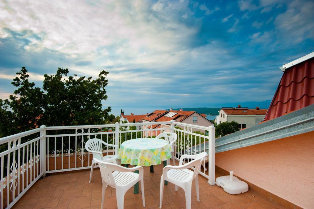 Apartments And Rooms Njivice Δωμάτιο φωτογραφία