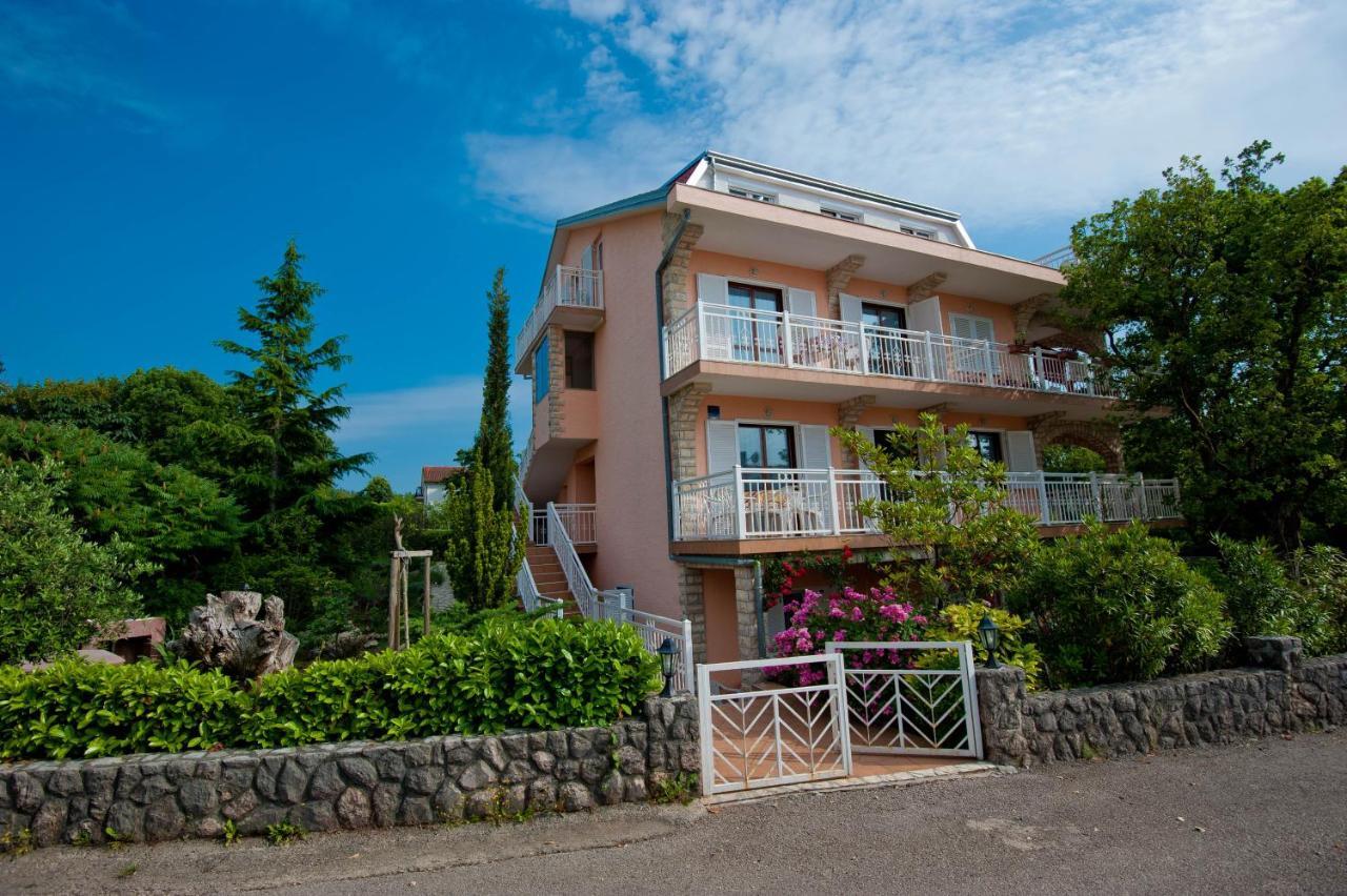 Apartments And Rooms Njivice Δωμάτιο φωτογραφία